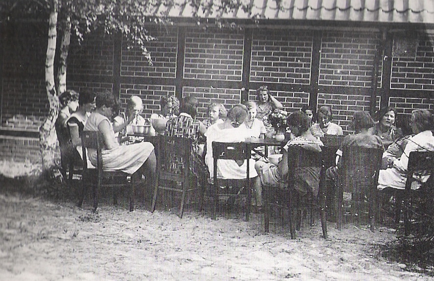 am Jugendhof seitl. Teil
