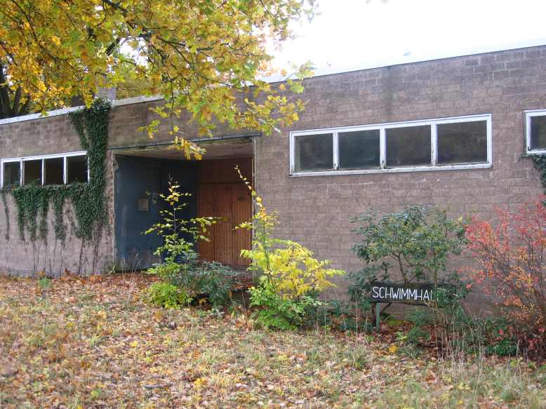 Schwimmhalle