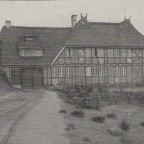 Westansicht - mit Einfahrt zum Innenhof