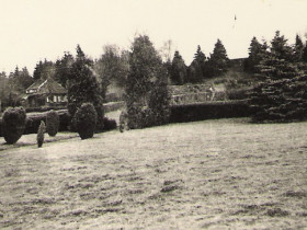 Blick über die Parkanlagen zum Helenhaus